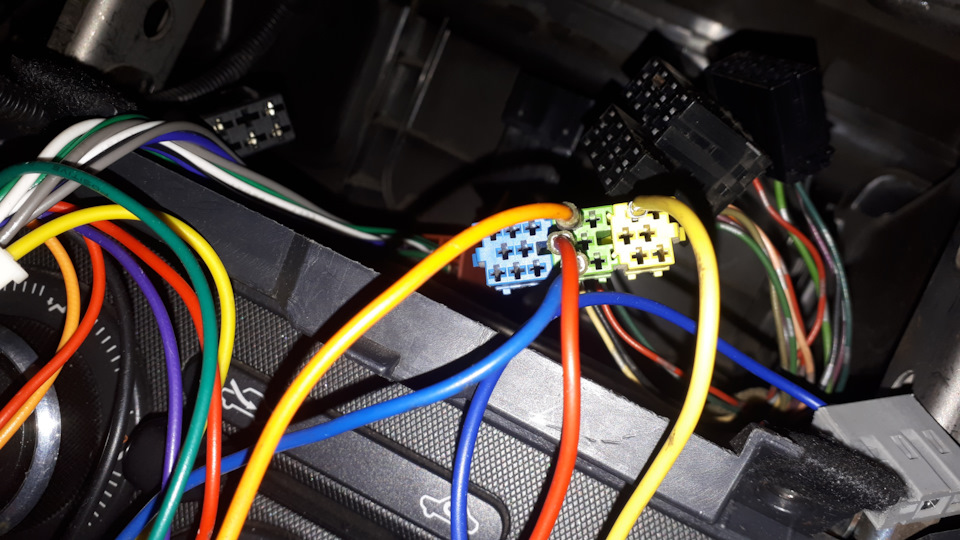 Фото в бортжурнале Nissan Note (1G)