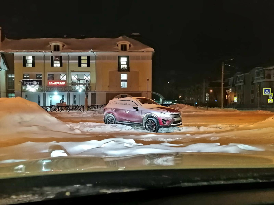 вечером выглядела она вот так — Mazda CX-5 (1G)