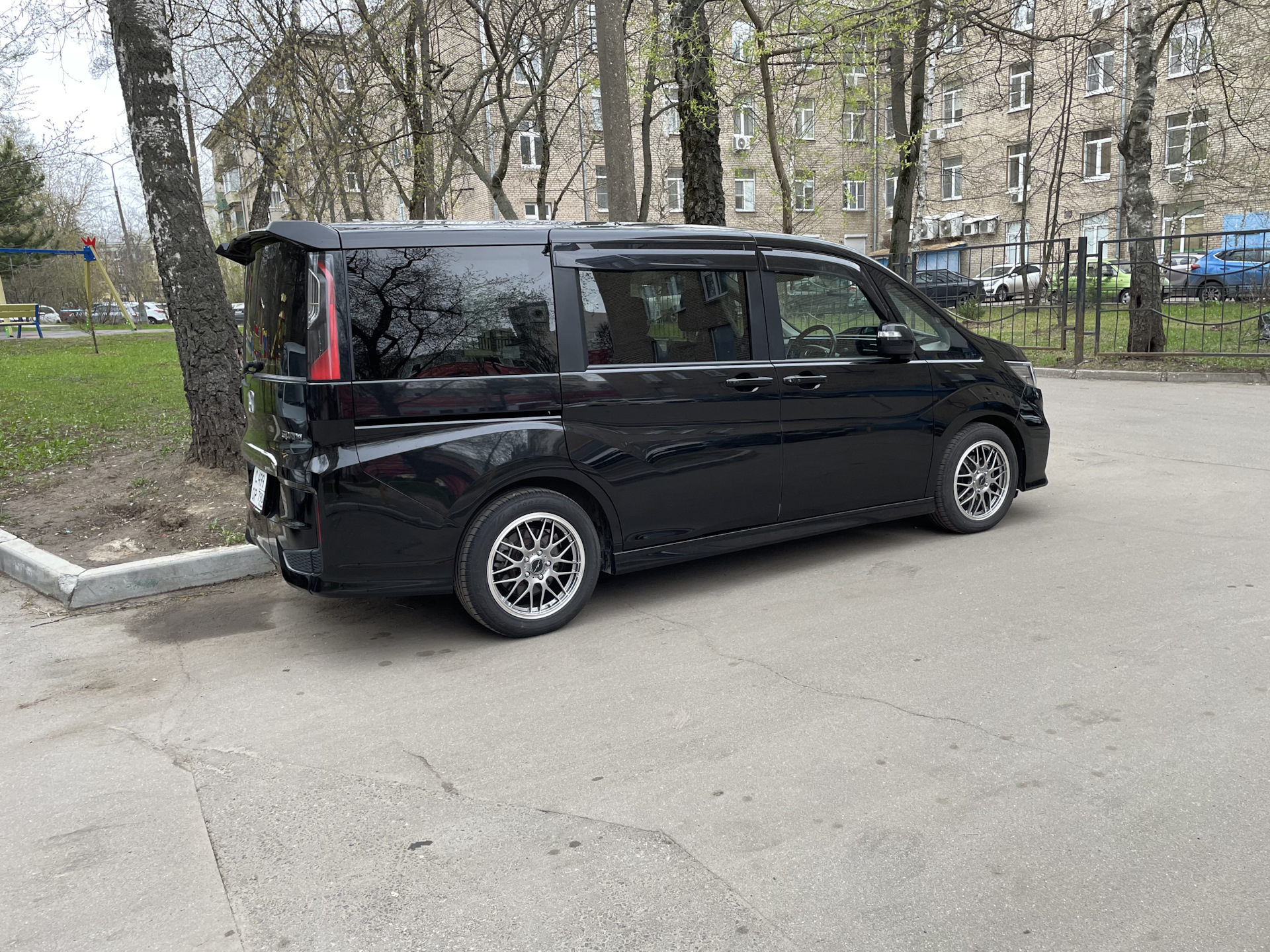 Диски Stich 17/7 ET53 5/114.3 DIA 64.1 — Honda Stepwgn (5G), 1,5 л, 2019  года | колёсные диски | DRIVE2