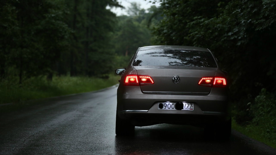 звук крена корабля при повороте руля — Volkswagen Passat B7, 1,8 л ...