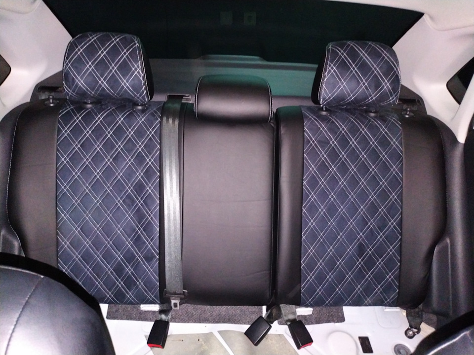 Установка чехлов LAZEBRA — Volkswagen Polo Sedan GT, 1,4 л, 2018 года ...