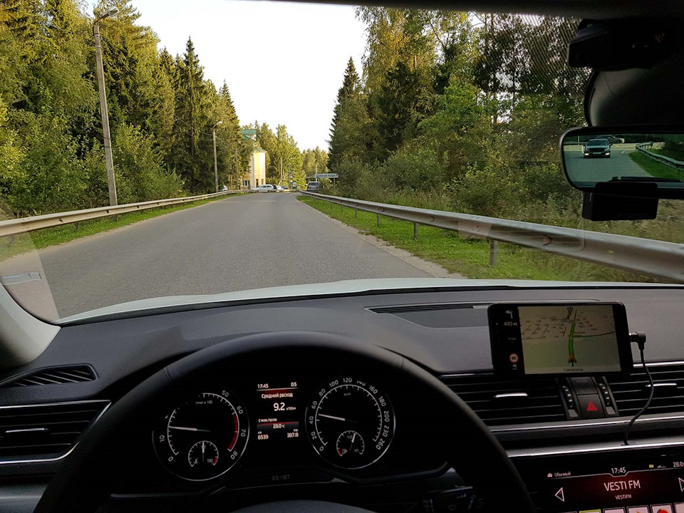 NUAAAgF9qOA 960 держатель телефона для шкода суперб