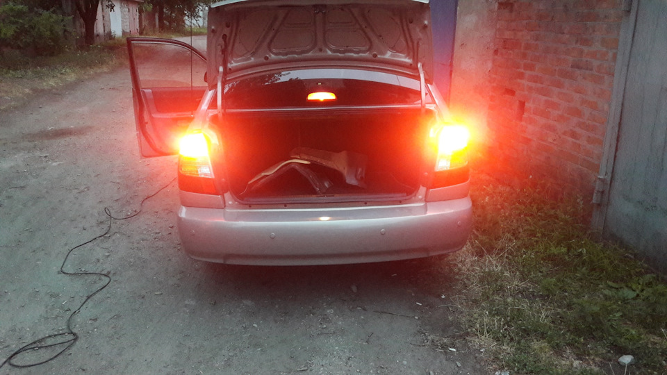 Подкапотное пространство лада веста - 81 фото