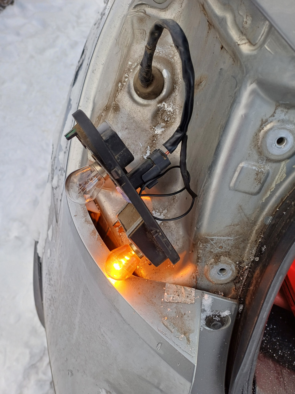 Вылечил левый задний фонарь — Nissan Qashqai (1G), 1,6 л, 2007 года ...