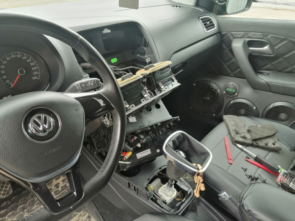 volkswagen golf 6 снятие бардачка