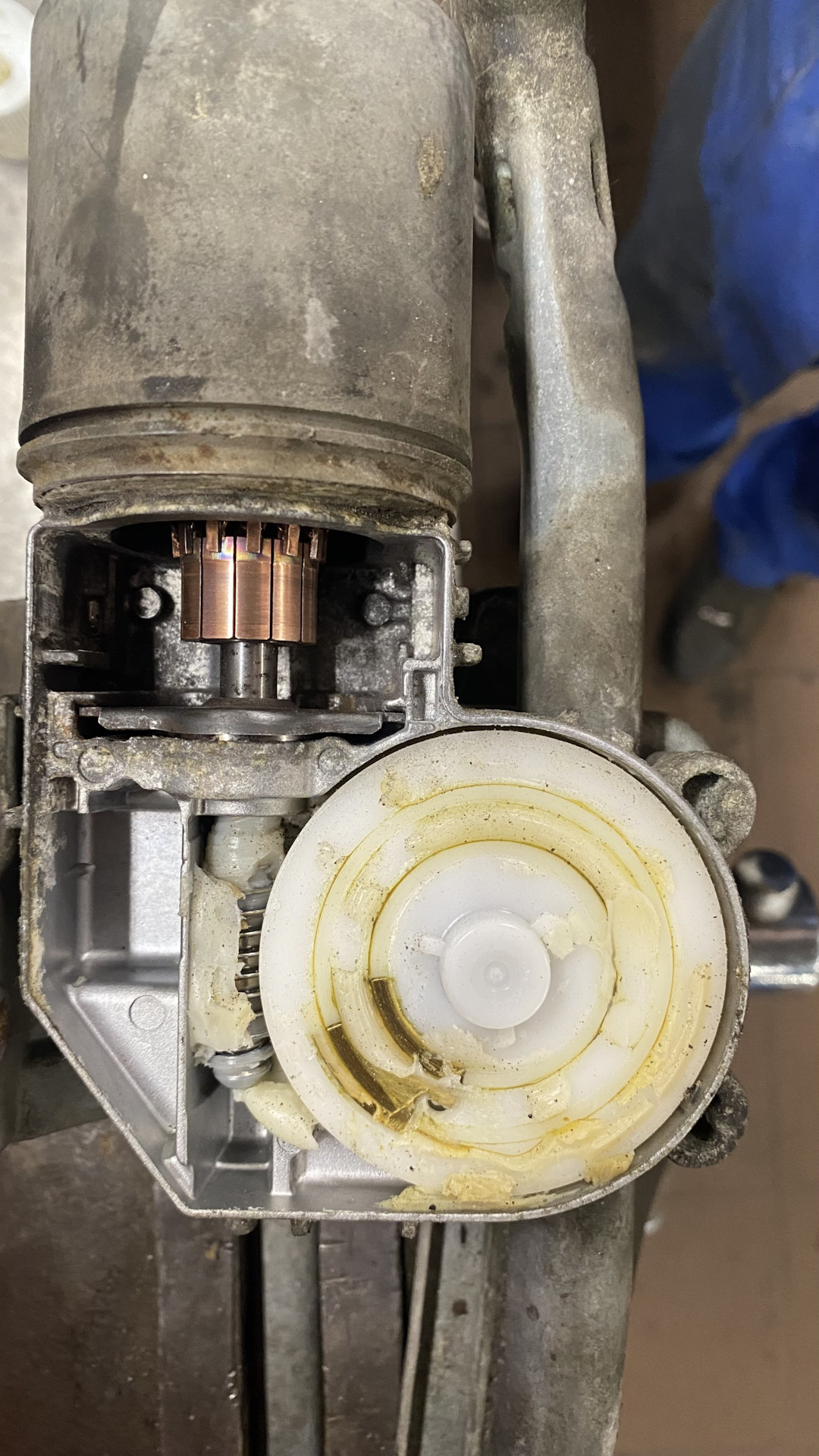 Стеклоочистители, они же «дворники», не работают при минусовой ...