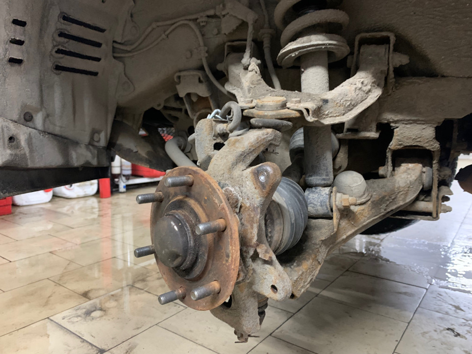 Переборка суппорта и установка ремкомплекта Mitsubishi Pajero — DRIVE2