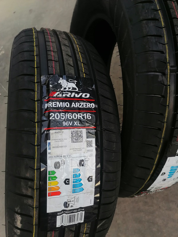 Фото в бортжурнале Mazda Biante. Запчасти на фото: Arivo Premio ARZero 205/60R16