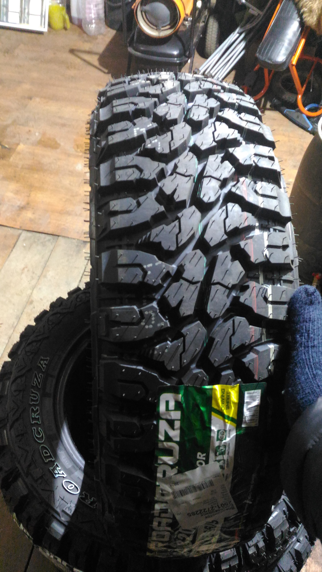 Резка резины для мт нива. Резина мт отзывы. Резина мт отзывы. Montero sport comforter cf3000. Шины внедорожные r16 мт.