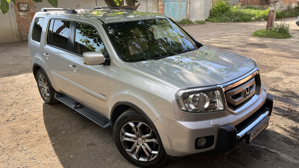 Honda Pilot Серебряный скиталец