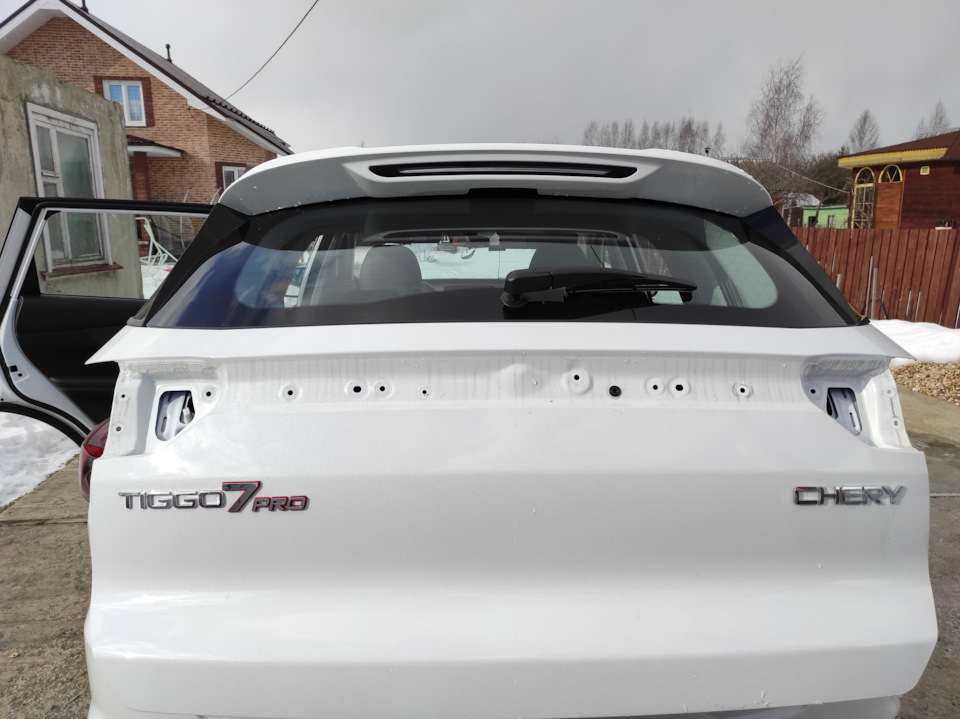код краски chery tiggo 7 pro. NWnJuNSDl4ra8hdr7nkdhz8FkRY 960. код краски chery tiggo 7 pro фото. код краски chery tiggo 7 pro-NWnJuNSDl4ra8hdr7nkdhz8FkRY 960. картинка код краски chery tiggo 7 pro. картинка NWnJuNSDl4ra8hdr7nkdhz8FkRY 960. Интересную особенность расцветки моего автомобиля, я заметил еще в салоне при покупке. Краска не металлик, я не увидел блестящих вкраплений, но в зависимости от освещения, машина бывает от лазурного (зеленого, именно по ЭПТС у меня цвет — зеленый) — до бирюзового цвета(ближе к светло голубому). И зависит это от погоды, стоит машина в тени или на солнце. Я подозреваю, что цвет краски меняется от количества ультрафиолета (т.е солнечных лучей). Вот такой фокус.)