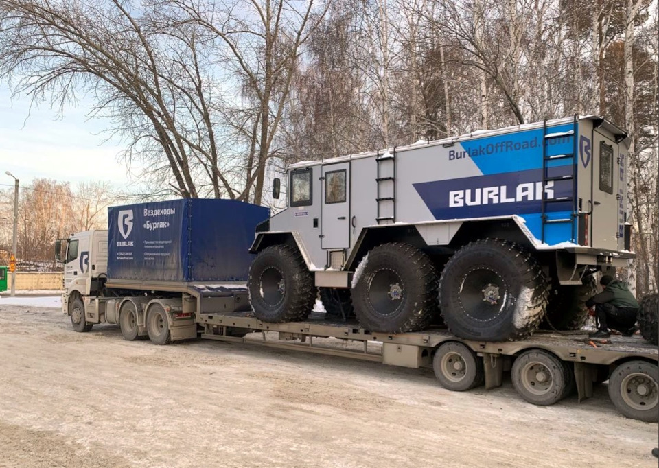 «Бурлак» грузо-пассажирской модификации отправился в Новый Уренгой ...