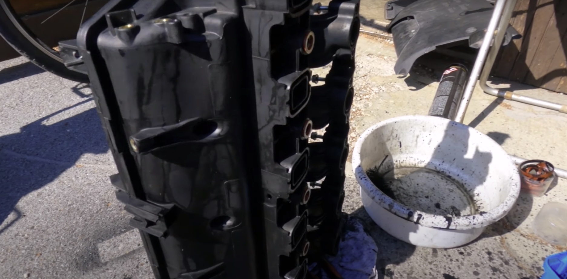 Как почистить впускной коллектор BMW m57n — BMW X5 (E53), 3 л, 2004 ...