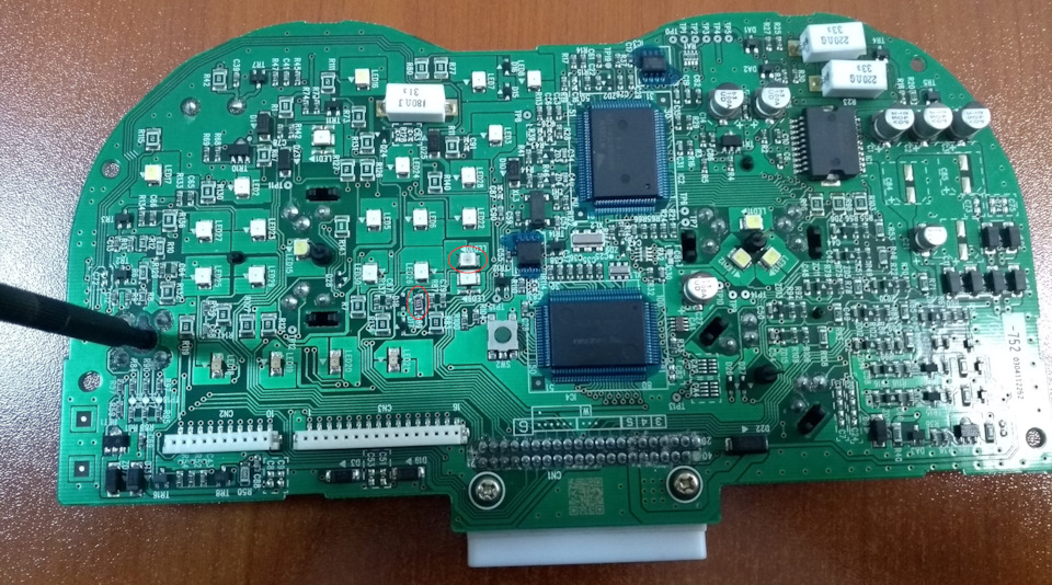 Панель приборов Toyota Ist ремонт индикатора высокой температуры ...