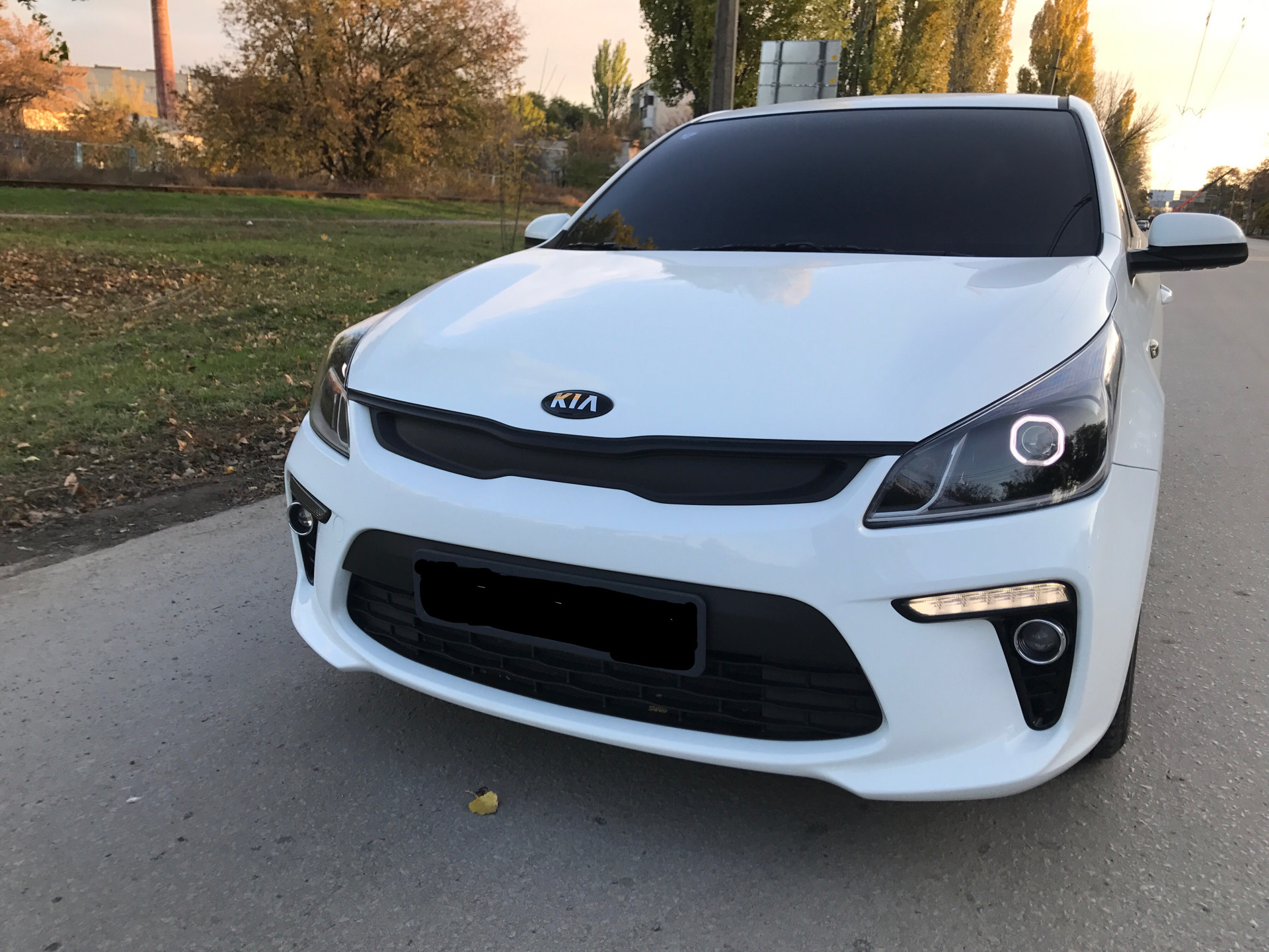 Тюнингованная Kia Rio