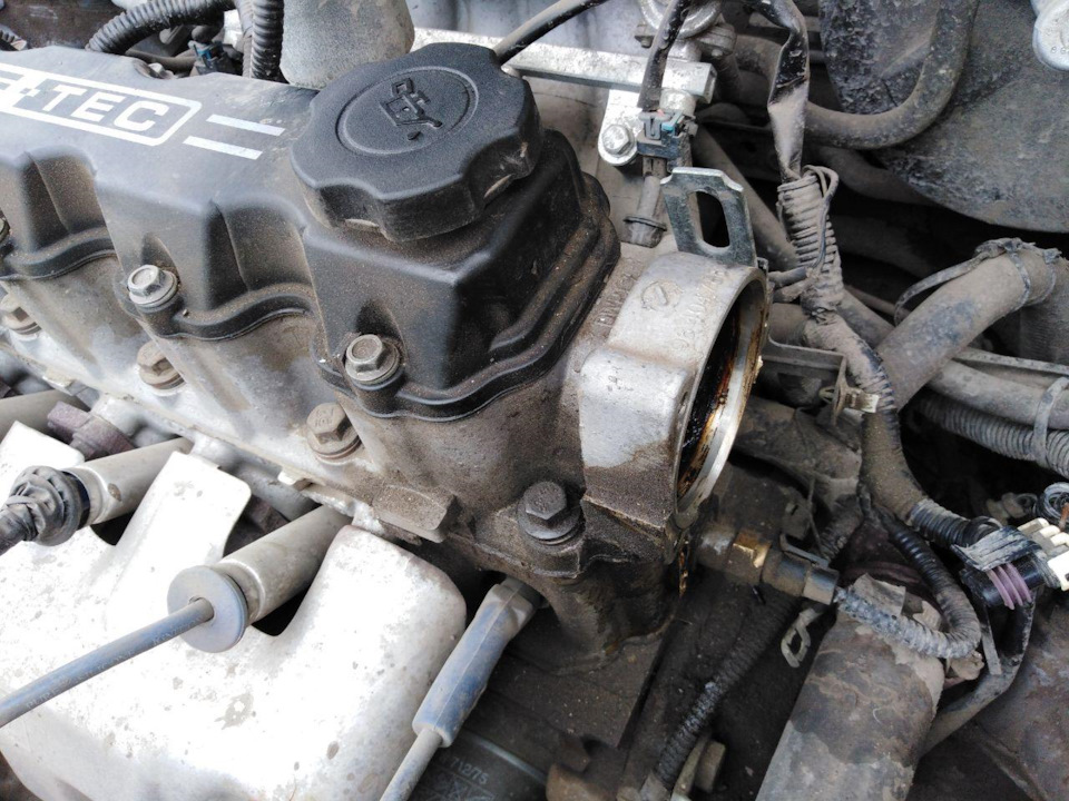 Выдавливает масло из под катушки — Chevrolet Lanos, 1,5 л, 2008 года ...