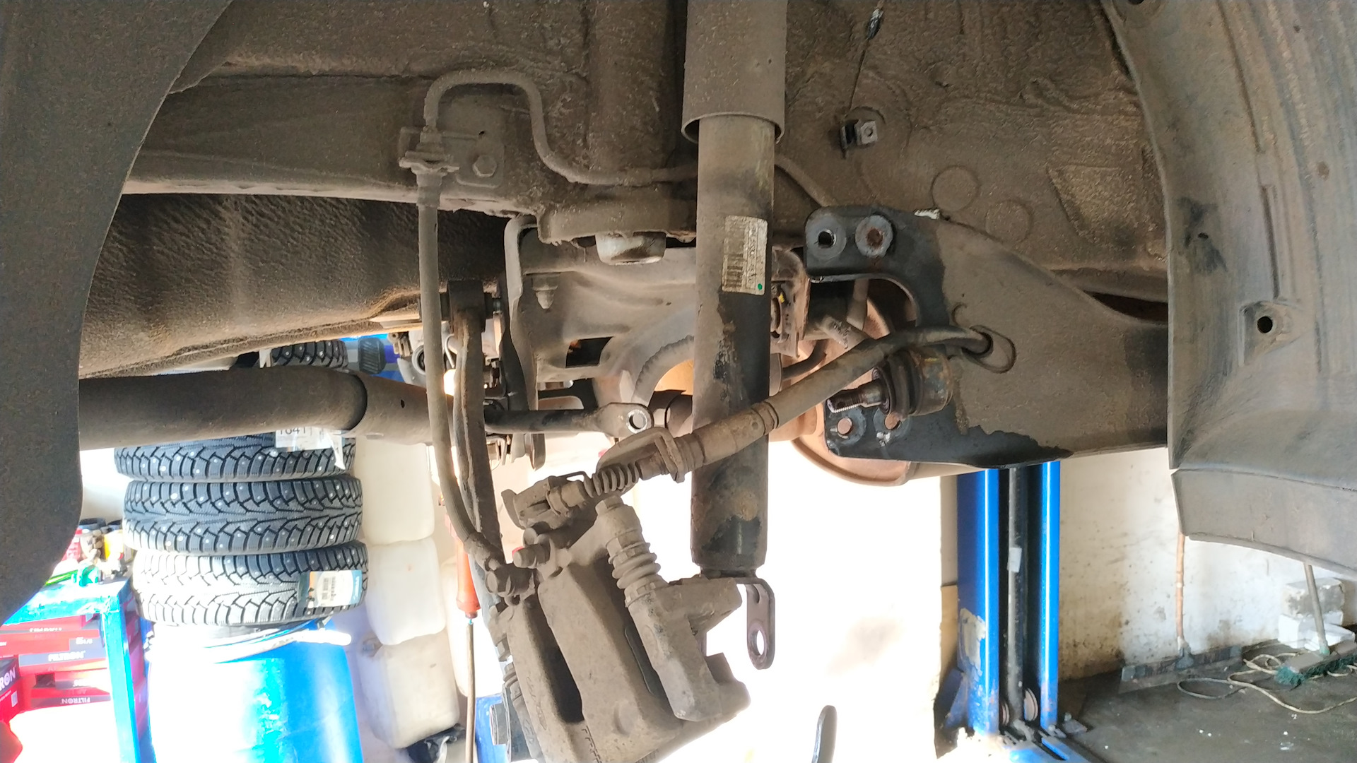 сайлентблок переднего рычага киа сид. сайлентблоки задней подвески киа сид 2010. сайлентблок задний передних рычага kia ceed. задние сайлентблоки киа сид 2013. плавающий сайлентблок киа сид 2008 задний.