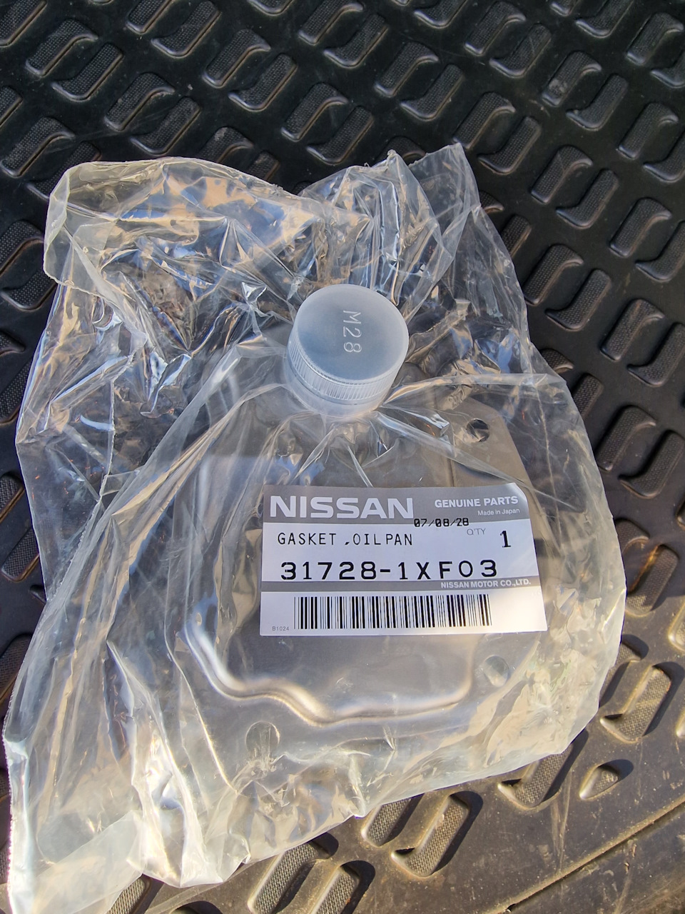 Фото в бортжурнале Nissan X-Trail II (t31). Запчасти на фото: 317281XF03