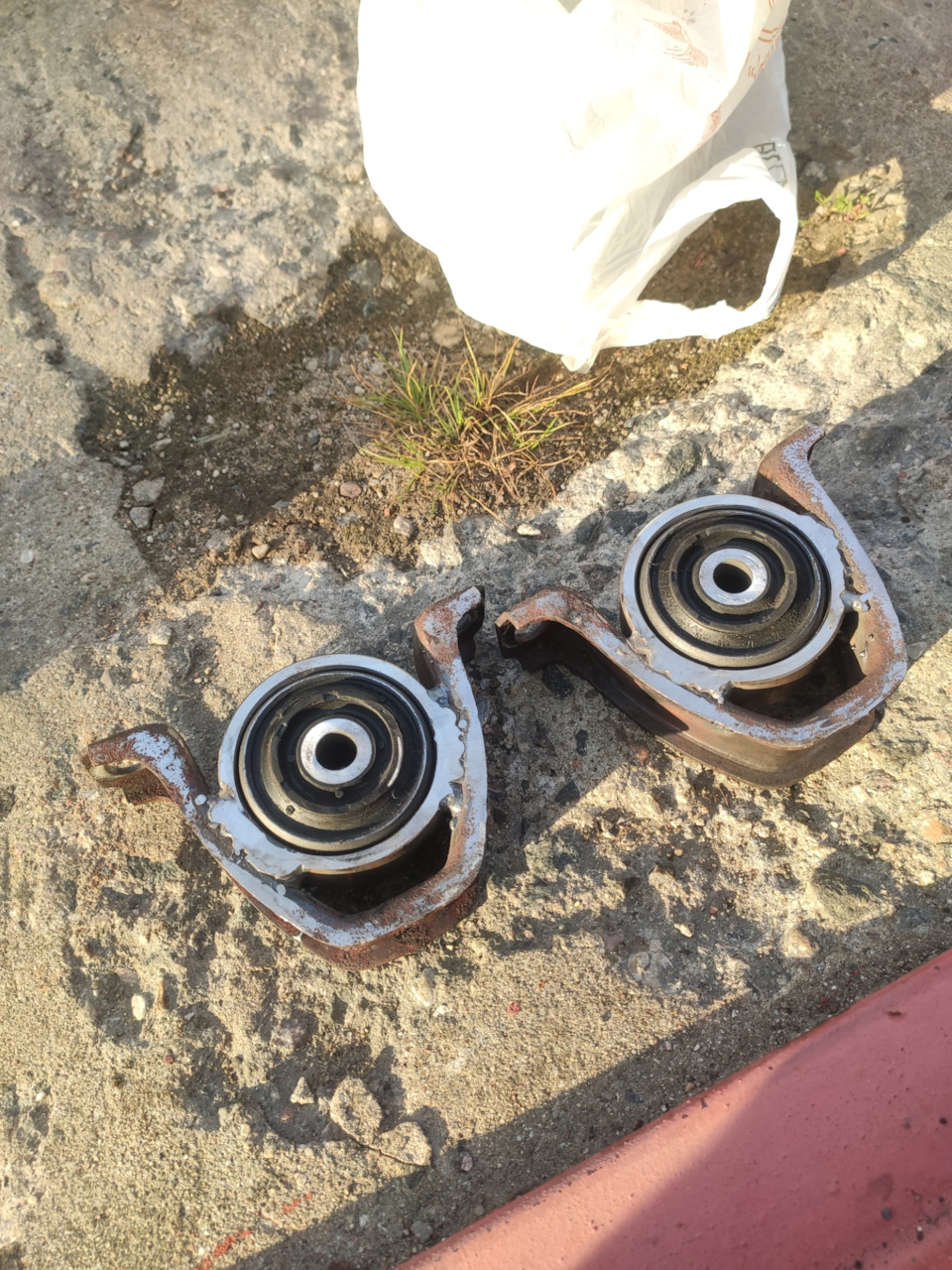 Подушки заднего редуктора омега б — Opel Omega B, 2,2 л, 2003 года ...