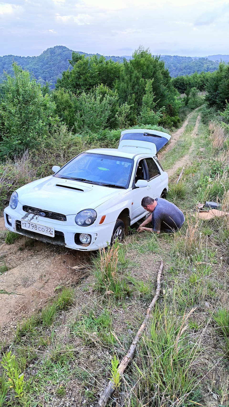 Откапываю, вернее закапываю ямы. — Subaru Impreza (GD/GG)