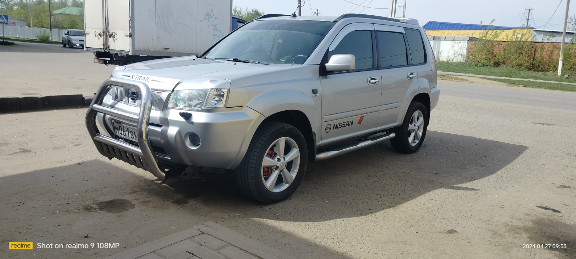 Резина R17 235/55 лето. Nokian hakka black 2. — Nissan X-Trail I (t30 ...