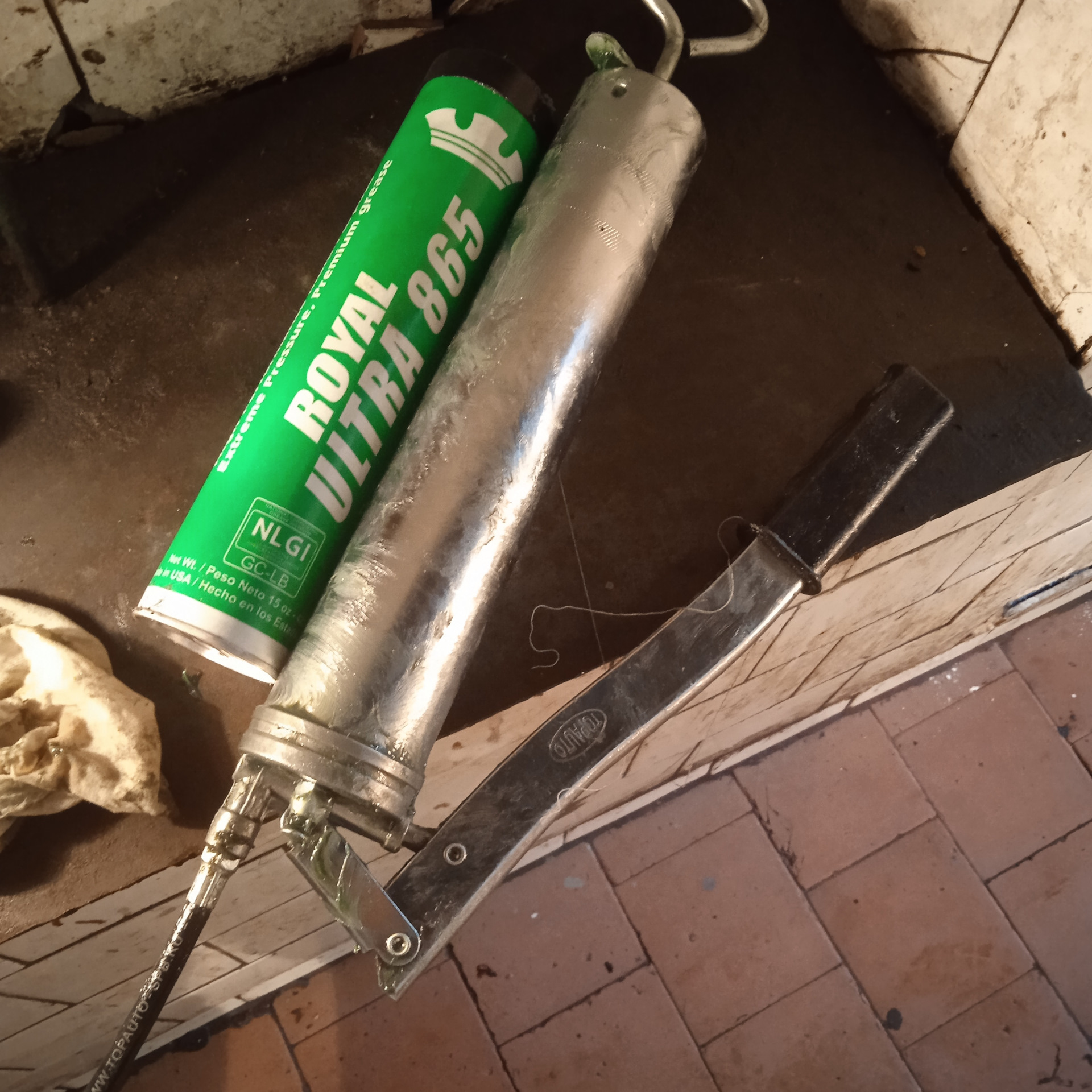 Смазка крестовин карданов (вопросы) — Toyota Land Cruiser Prado 150-series,  2,7 л, 2018 года | своими руками | DRIVE2