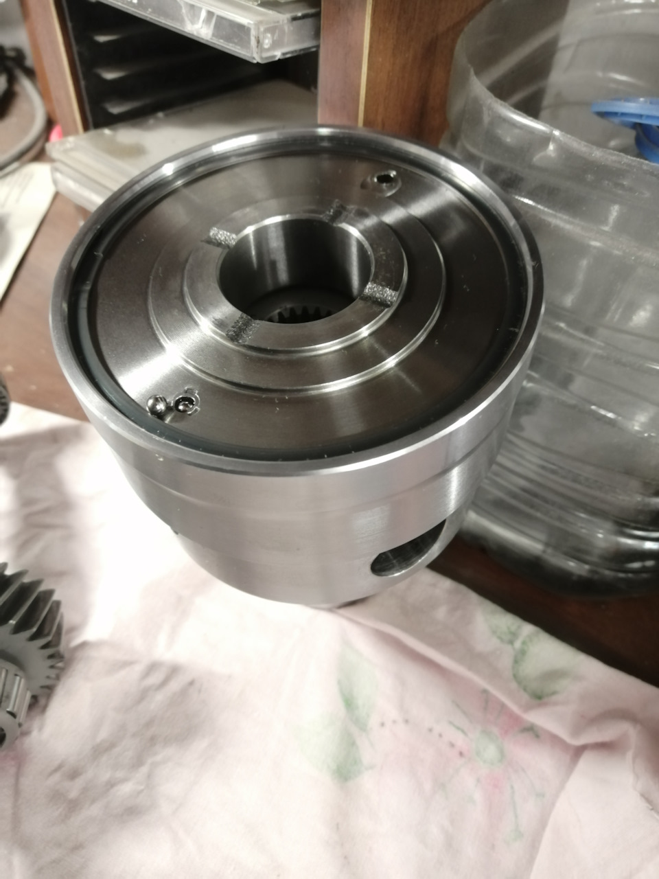 Замена подшипников хвостовика, переборка вискомуфты. — Subaru Forester ...