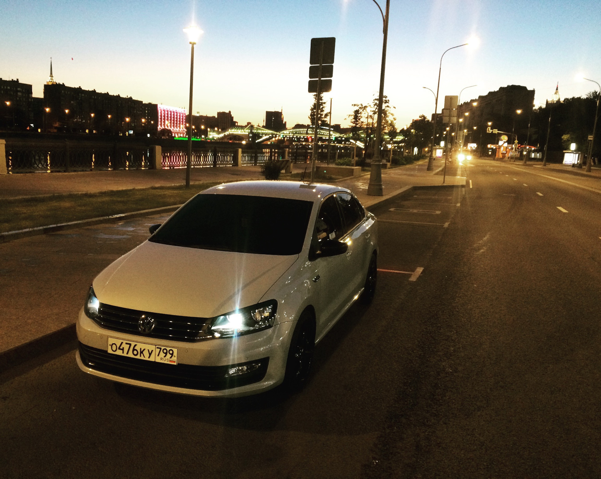 Тонировка в круг 15% + лобовое 35% — Volkswagen Polo Sedan, 1,4 л, 2018 ...