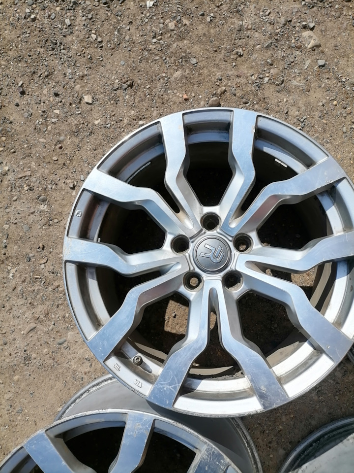 Литые диски 9Jx18 ET52 5x112 на Volkswagen Golf Mk6, Volkswagen Golf ...