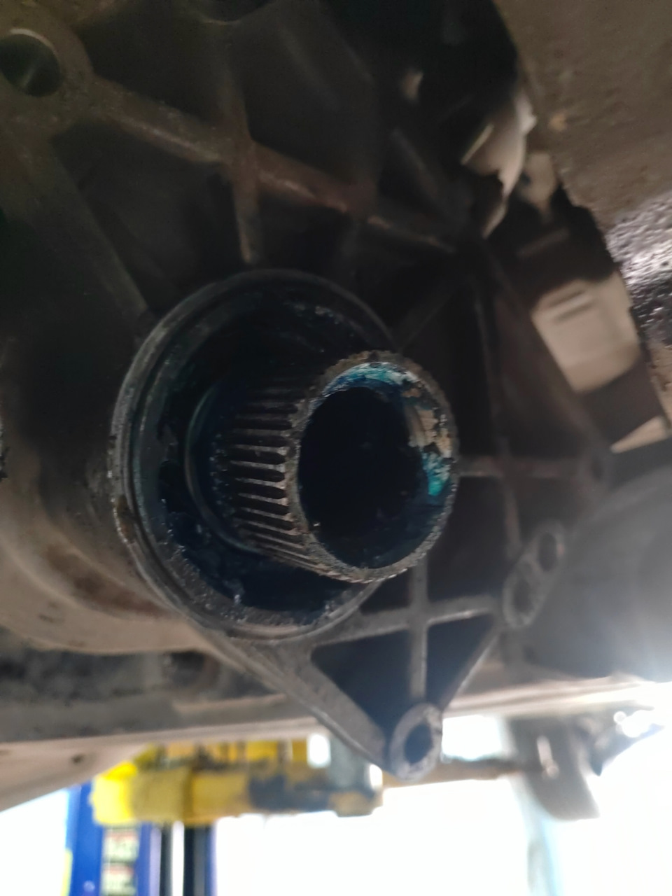 щлиц как новый — KIA Sportage (3G)