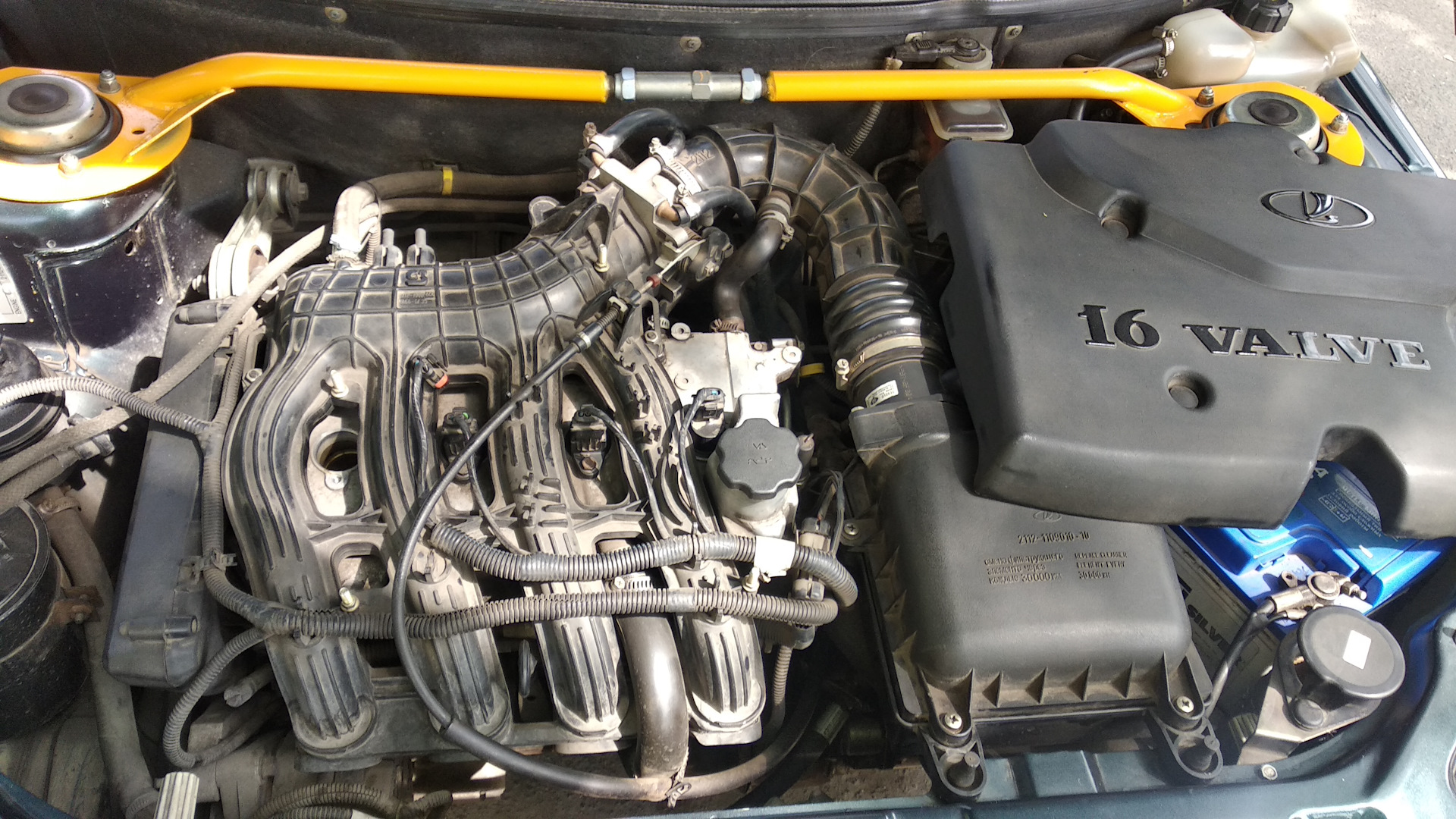 Двигатель 124 16 клапанный купить. 124 Движок ВАЗ 2110. ВАЗ 2110 124 двигатель. 124 Мотор ВАЗ 2110.