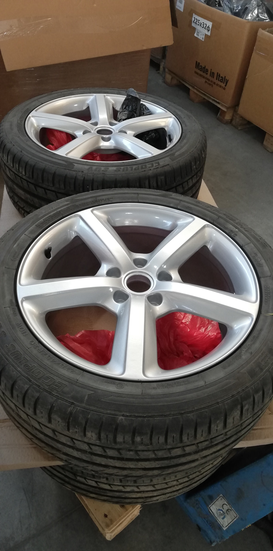 Покраска дисков R20 — Volkswagen Touareg (1G), 3 л, 2007 года ...