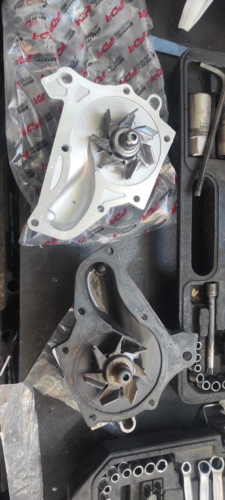 Замена сальника масляного насоса — Toyota Caldina (190), 2 л, 1995 года ...