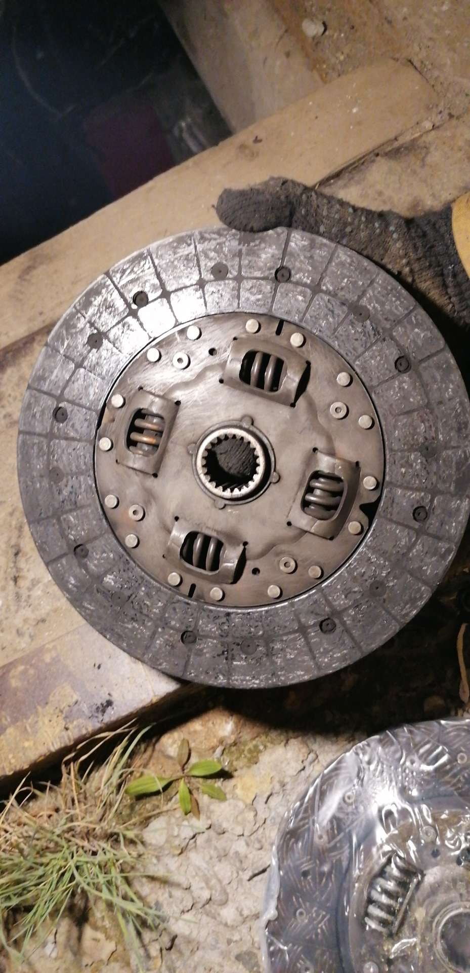 Clutch's problem. Pink exedy — Toyota Chaser (80), 2 л., 1989 года