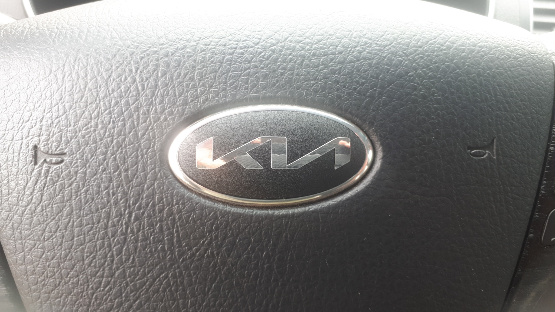 Перекрас рейлингов. — KIA Sorento (2G), 2,2 л, 2012 года | своими ...