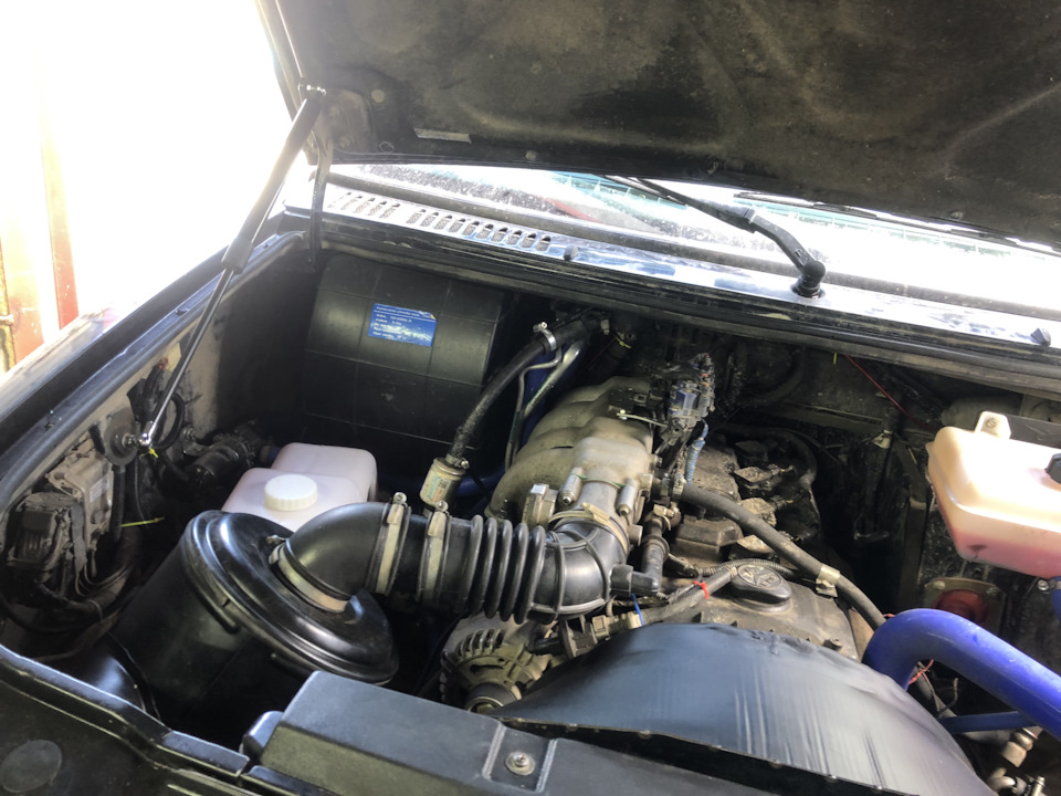 Как я провел ночь в машине, решив поменять рулевые наконечники… — УАЗ ...