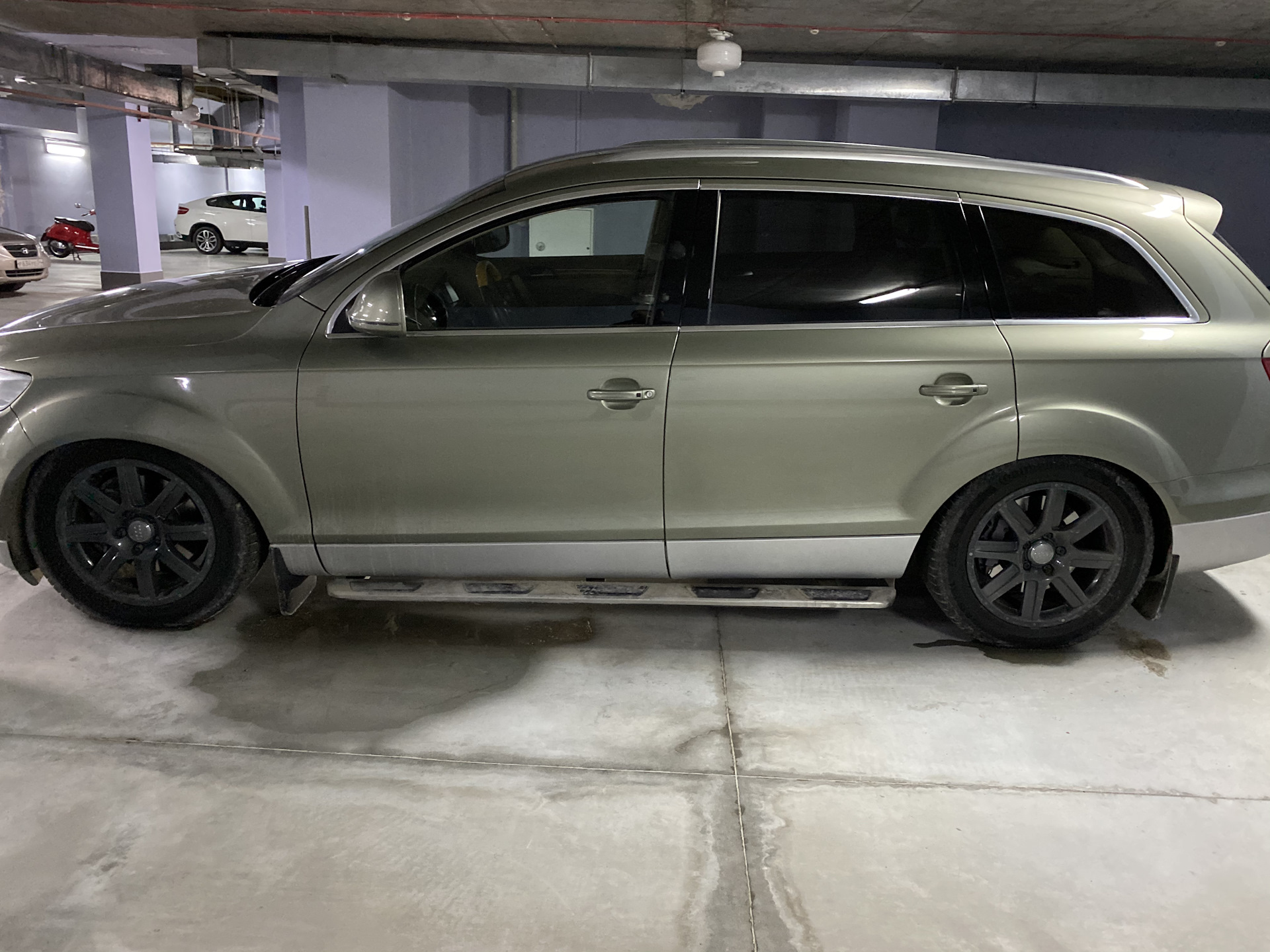 Пневмоподвеска а именно китайский блок клапанов — Audi Q7 (1G), 4,2 л ...