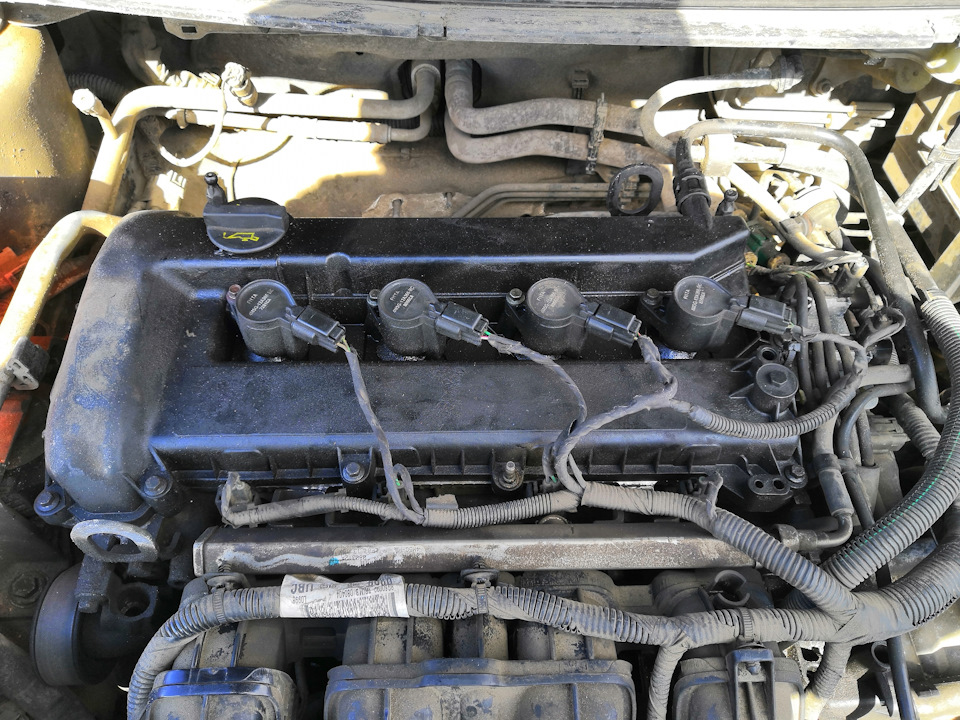 Крепление катушки зажигания — Ford Focus Sedan II, 1,8 л, 2008 года ...