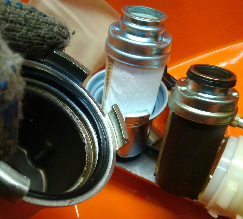 Замена фильтра в бензобаке — Subaru Forester (SG), 2 л, 2007 года ...