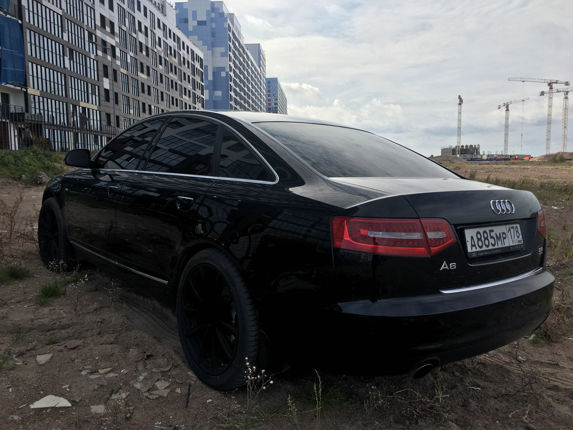 220 л с. Ауди а4 2010 автомат. 220л.