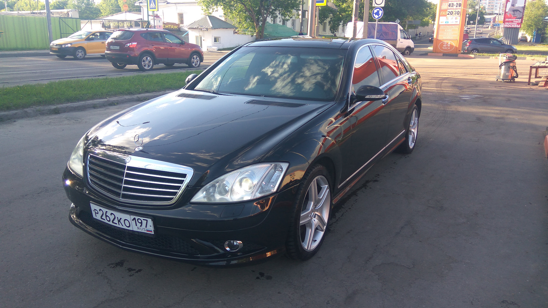Мерседес 600 221. Мерседес w221 2006 года. Мерседес 221 2006. Mercedes s550 w221. Мерседес бенц s class w221.