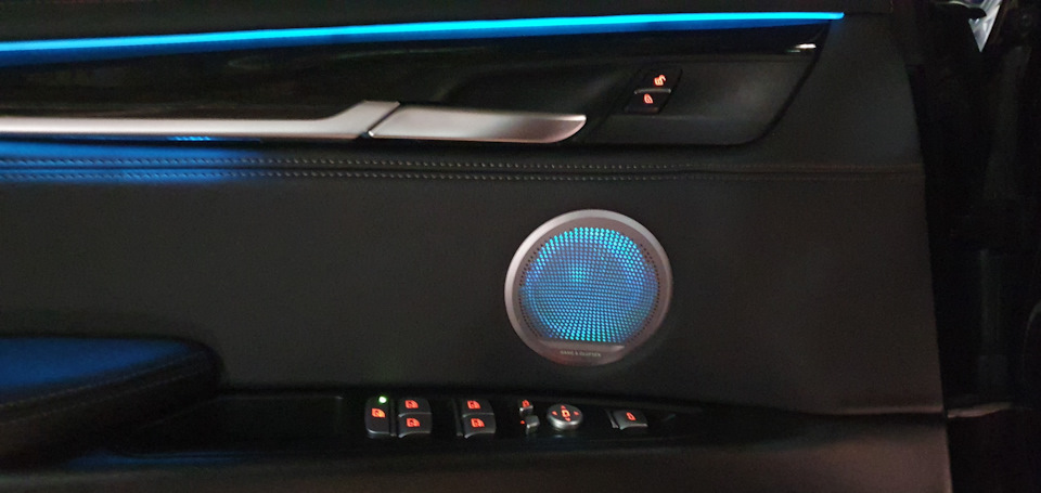 Амбиентная подсветка динамиков — BMW X5 (F15), 3 л, 2014 года ...