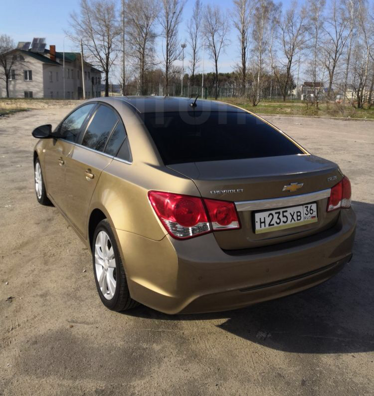 Chevrolet Cruze бежевый металлик