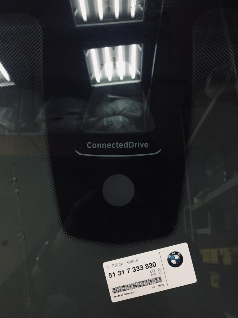 Лобовое стекло для KAFAS2 (51317333830) — BMW 5 series (F10). Запчасти на фото: 51317333830