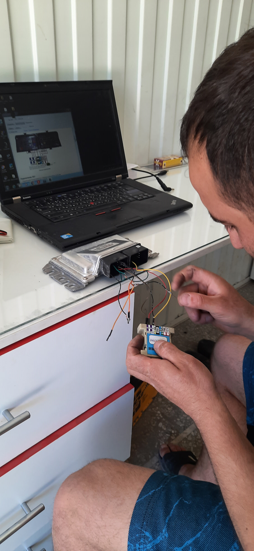 Спор клиента и автосервиса о качестве прошивки ЭБУ: кто прав?