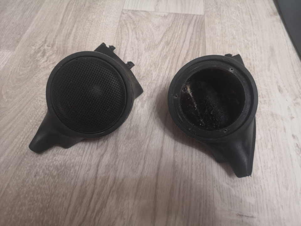 Обшивки под автозвук на Renault Fluence, Renault Megane III. Б/у | 11 ...