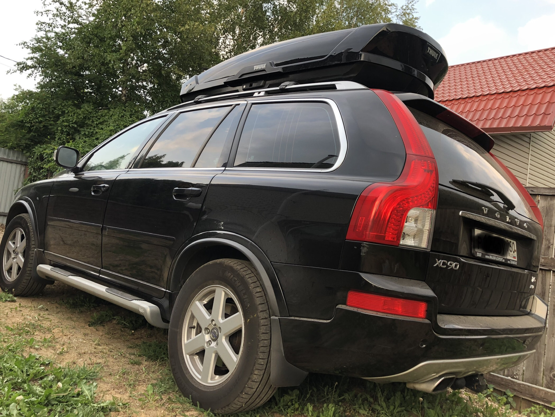 Volvo thule. Volvo xc90 Thule. Бокс Thule Volvo xc90. Багажник Thule Volvo xc90. Кит Thule для Volvo XC 70.