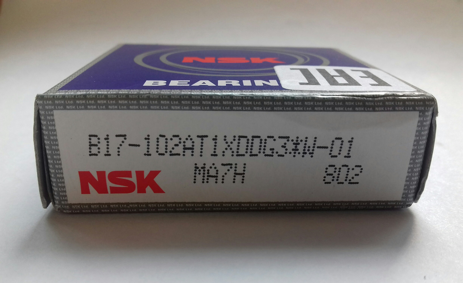 Какой nsk. NSK b17102at1xddg3w01. B17102at1xddg3*w01 подшипник. NSK b17-102at1xddg3*w-01. NSK b17-102at1xddg3*w-01 подшипник генератора передний.