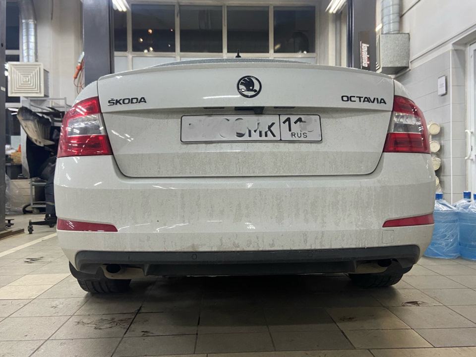 Выхлоп на две стороны — Skoda Octavia A7 Mk3, 1,8 л, 2016 года | тюнинг ...