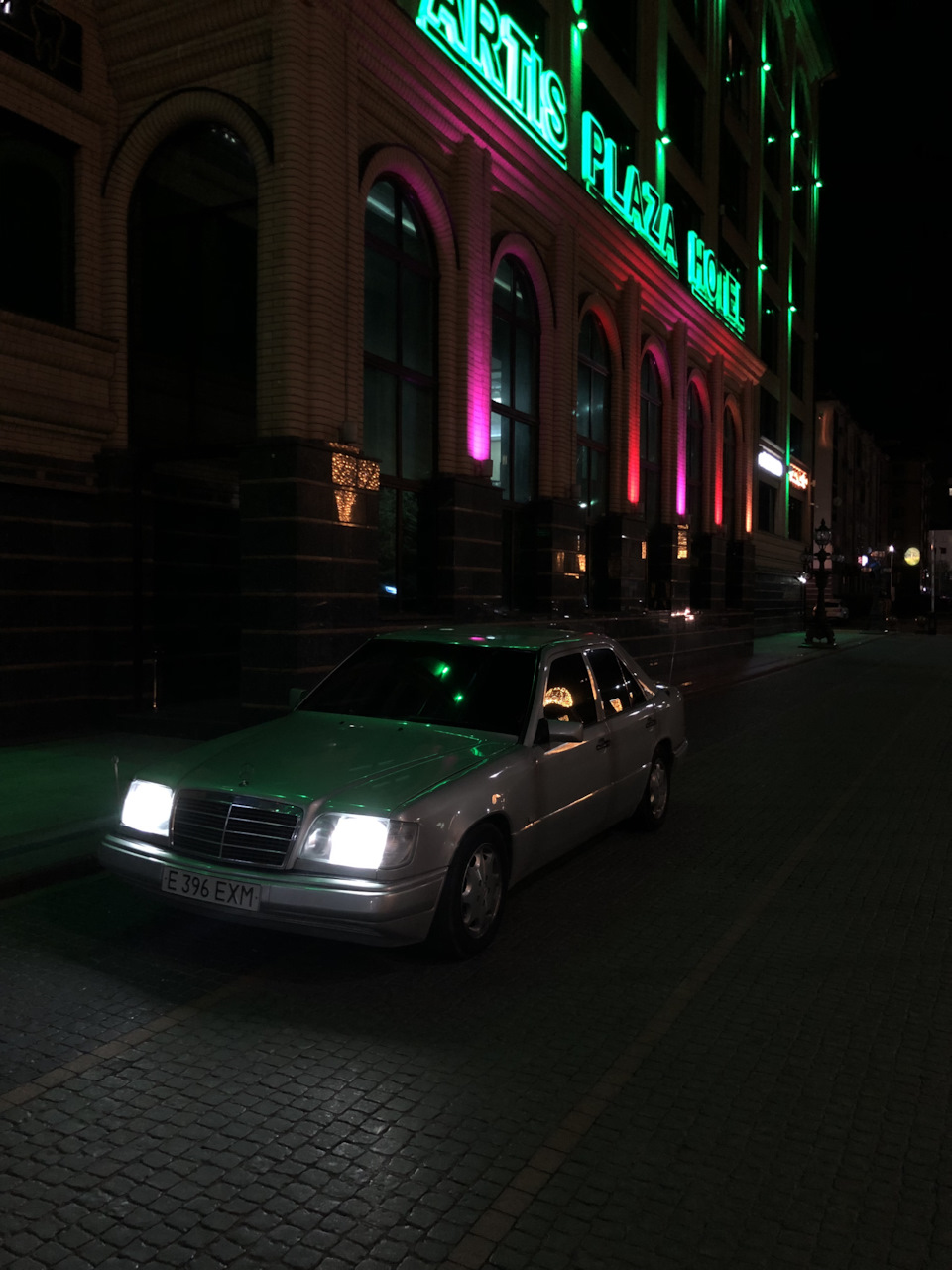 Тросик газа — Mercedes-Benz E-Class (W124), 2,8 л, 1995 года | поломка ...